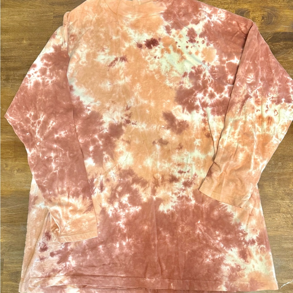 Tie-Dye Long Sleeve Shirt